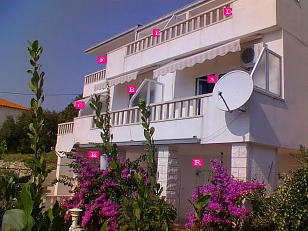 Apartments Mediteran Tice Екстериор снимка