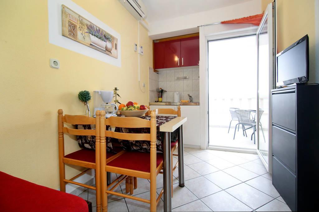 Apartments Mediteran Tice Екстериор снимка